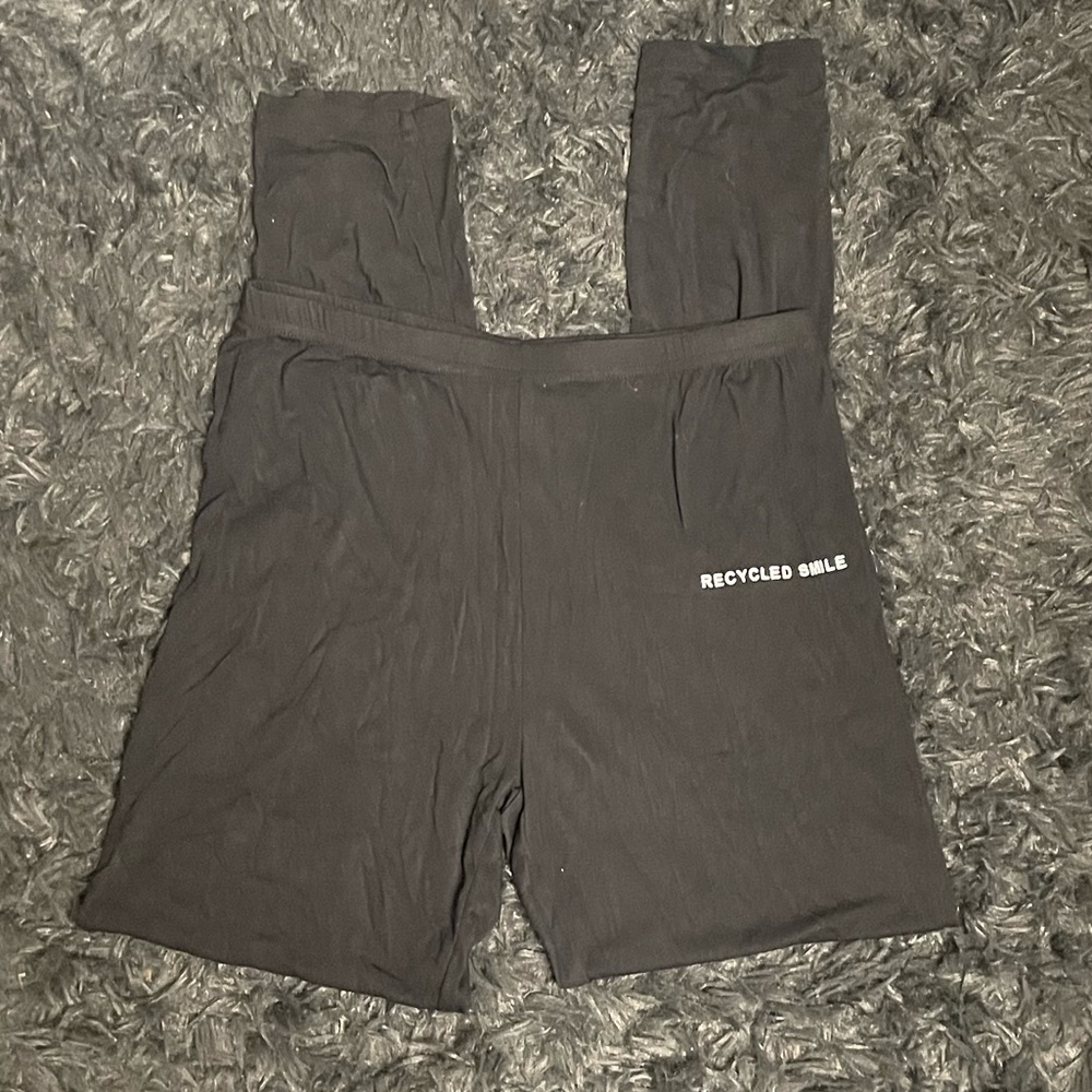 3 for $30 Recycled smile leggings